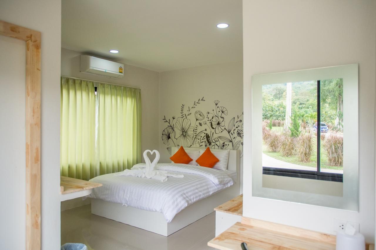 Khunkhao Tamnanprai Resort Suan Phueng Bagian luar foto